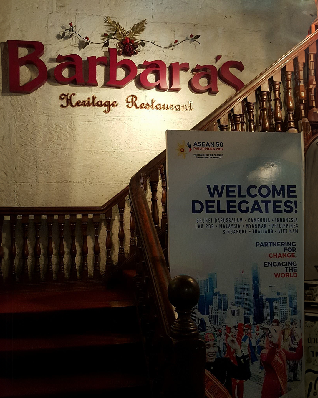 A003: Dinner with Cultural Show at Barbara's Tour