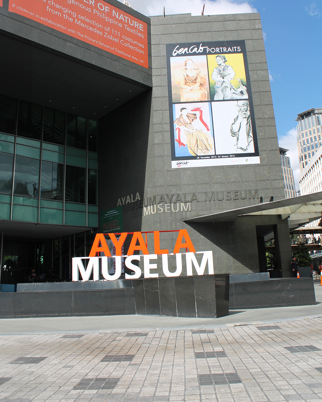 A002: Full Day Old & New Manila City Tour
