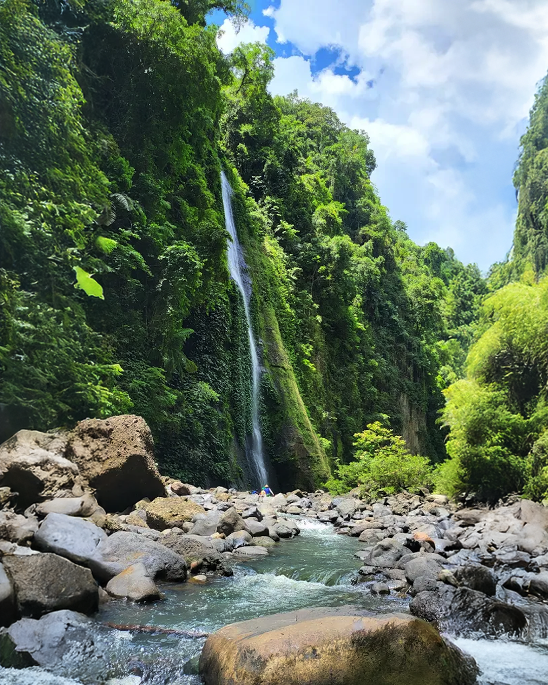 A012: Pagsanjan Tour with Lunch